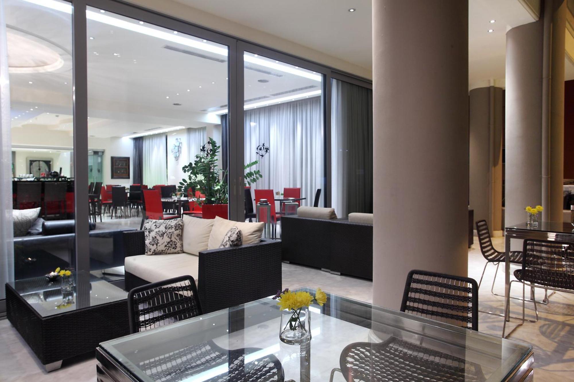 Comfy Boutique Hotel Kalamata Ristorante foto