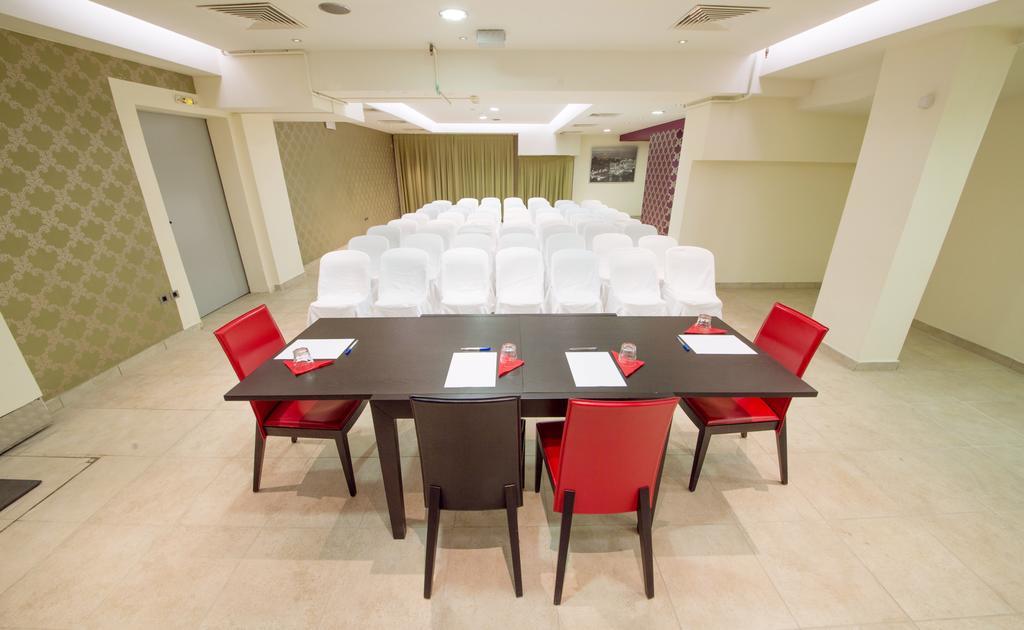 Comfy Boutique Hotel Kalamata Esterno foto